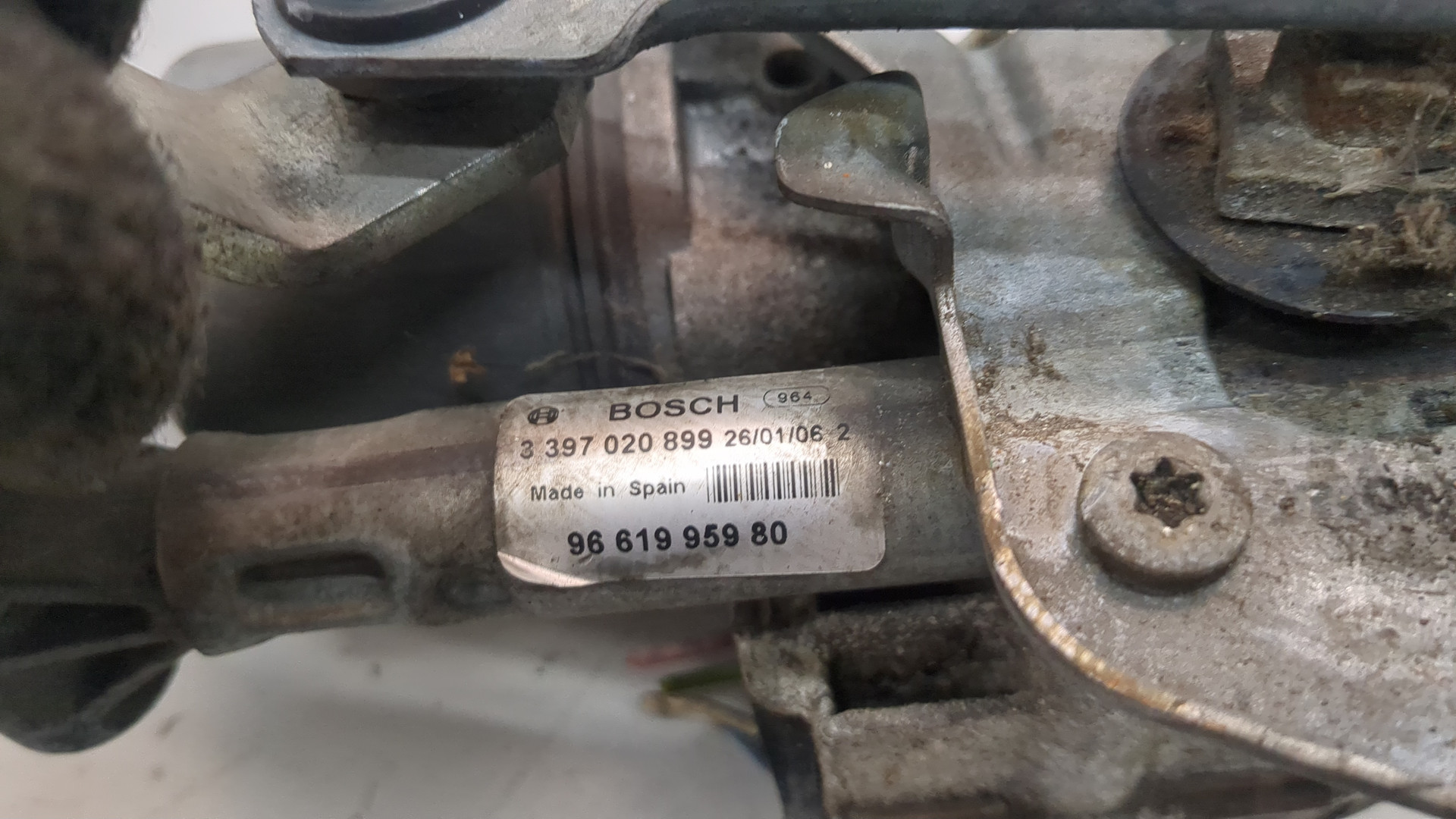 Трапеция стеклоочистителей