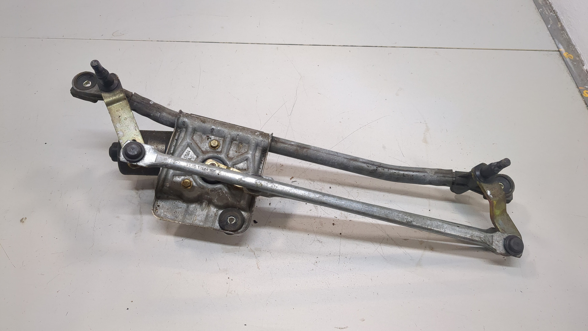 Трапеция стеклоочистителей