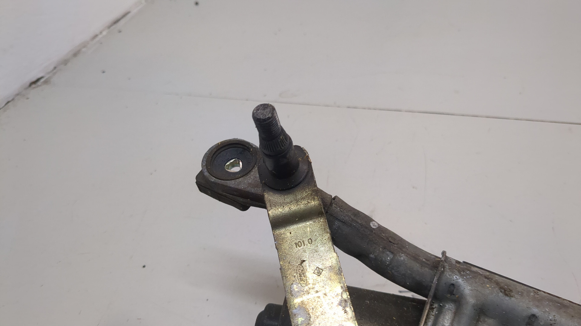 Трапеция стеклоочистителей