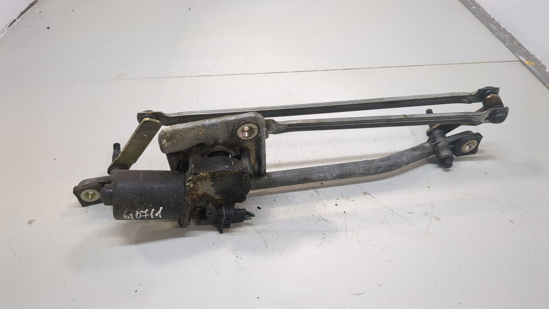 Трапеция стеклоочистителей