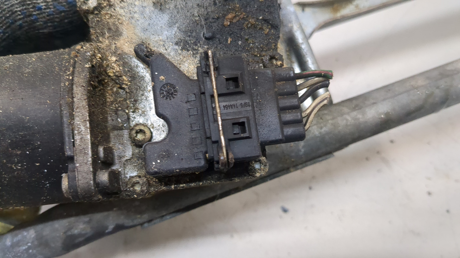 Трапеция стеклоочистителей