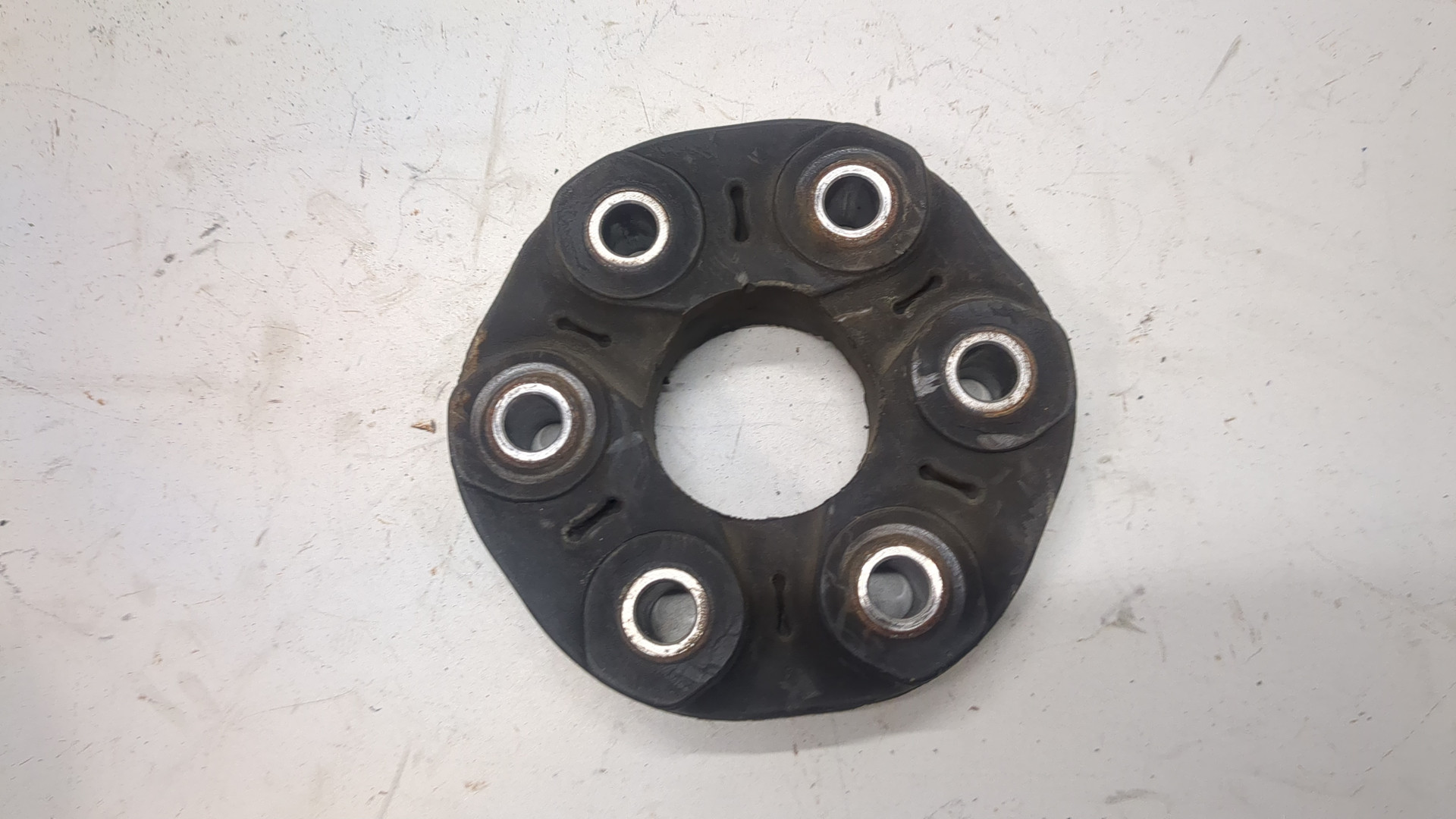 Муфта эластичная карданного вала