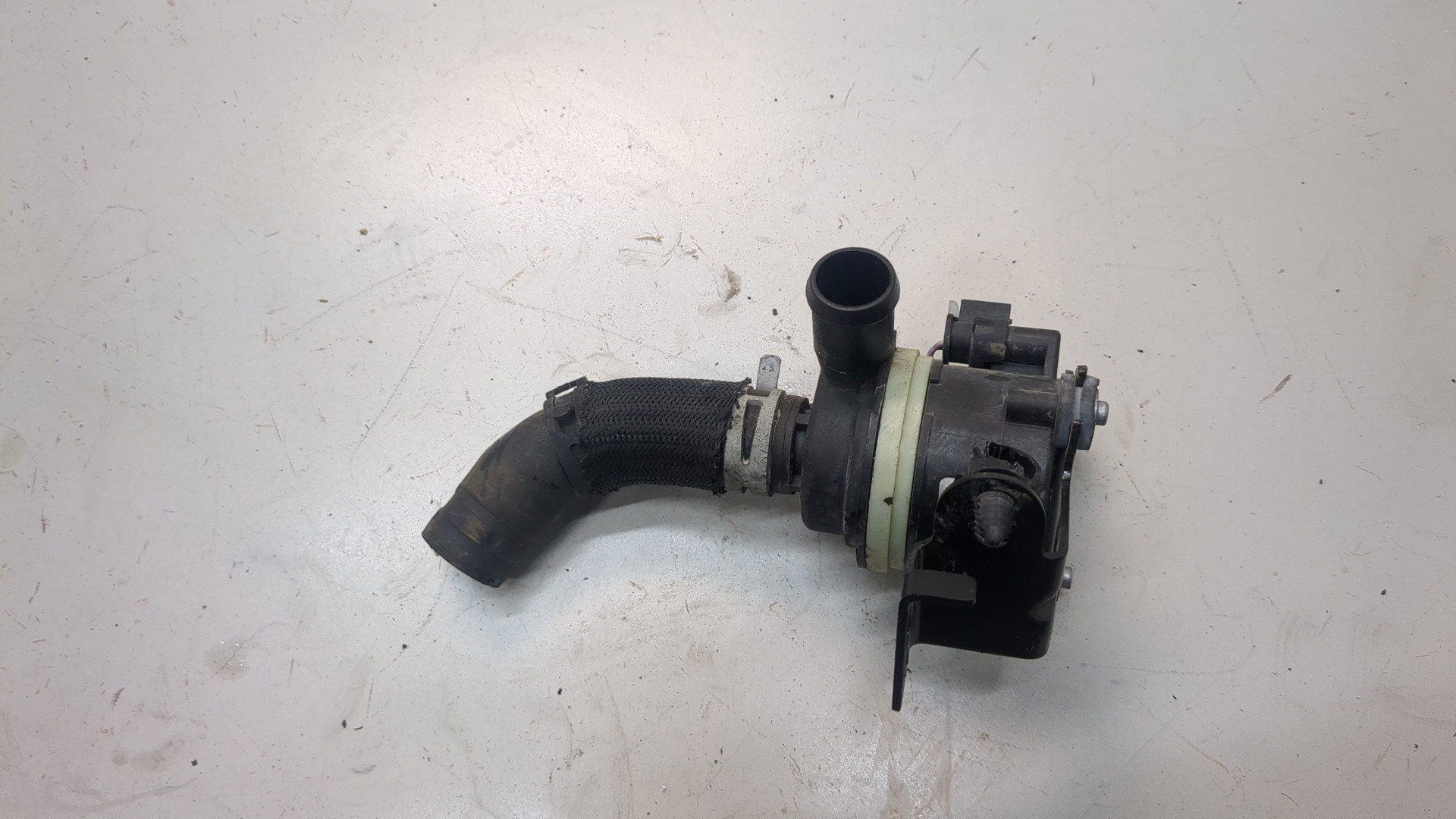 Насос водяной (помпа)