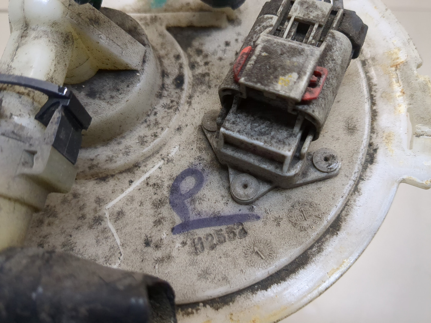 Насос топливный электрический