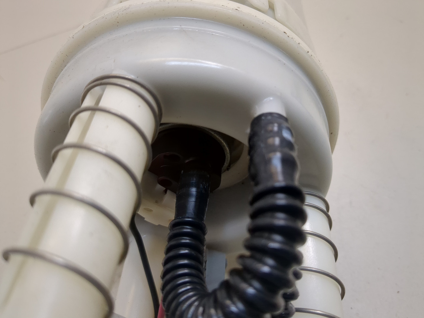 Насос топливный электрический