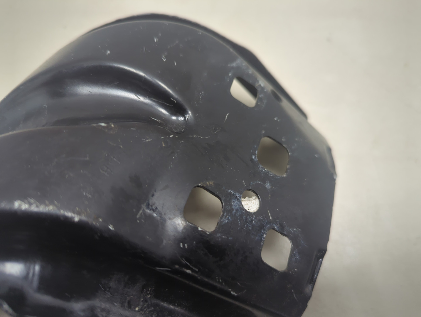 Кронштейн крепления крыла