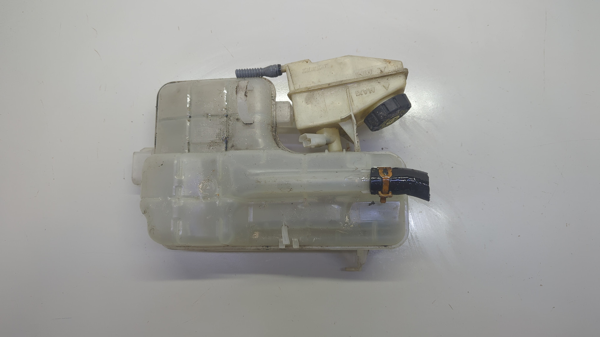 Бачок расширительный