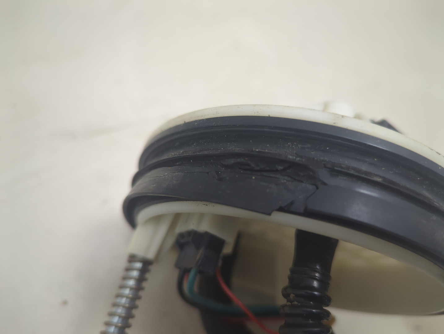 Насос топливный электрический