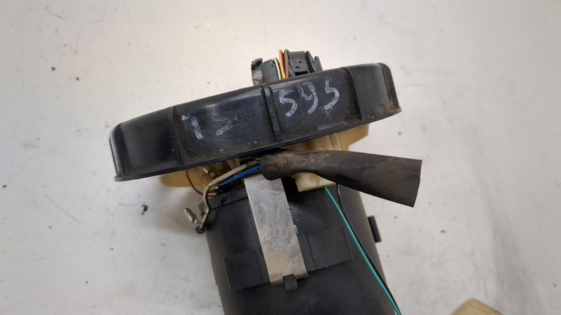 Насос топливный электрический