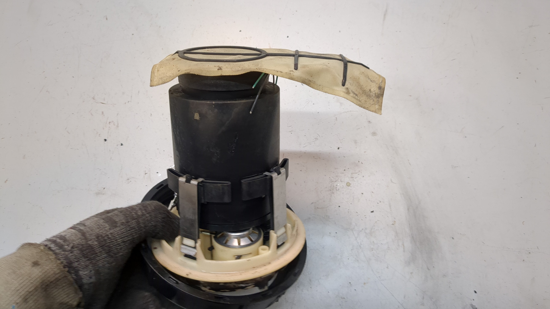 Насос топливный электрический