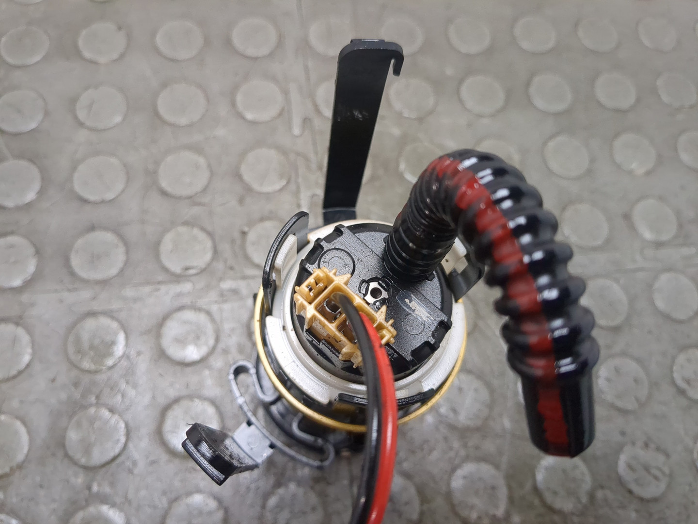 Насос топливный электрический