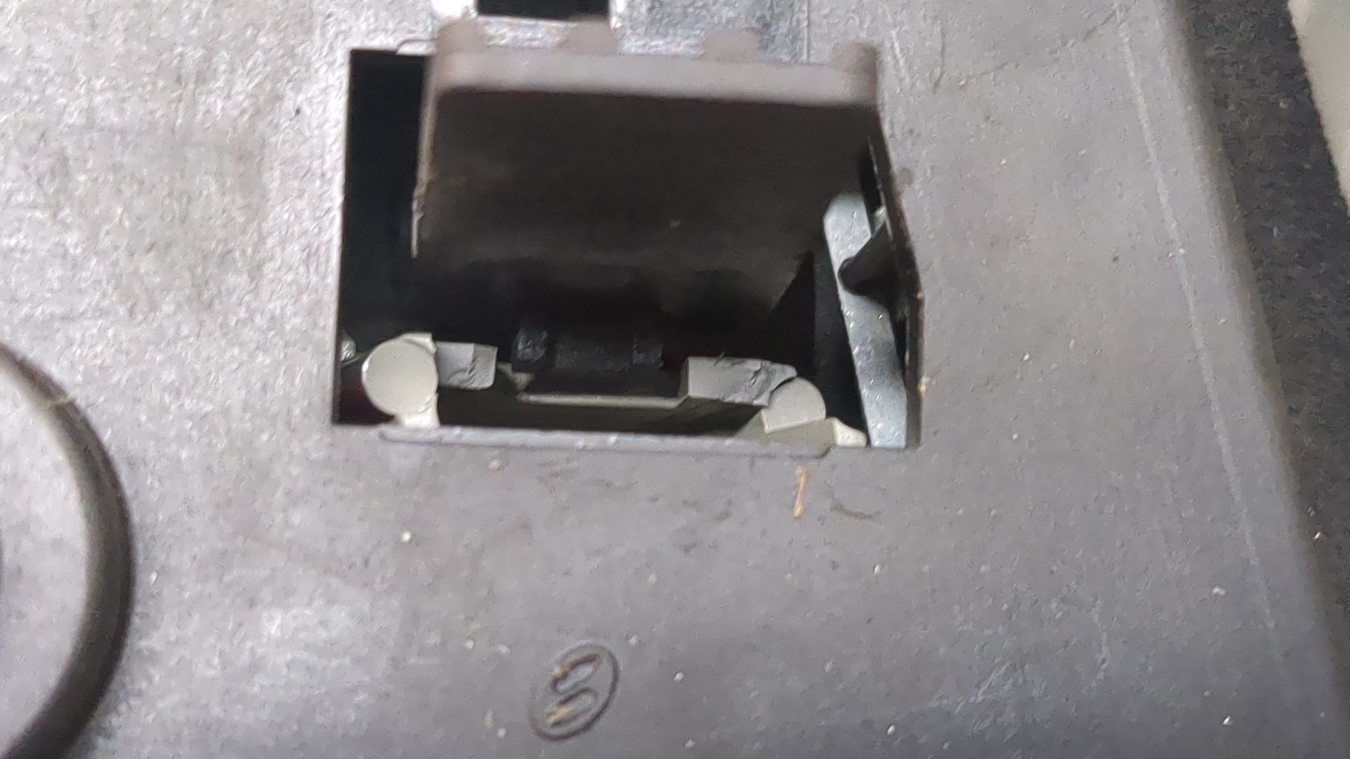 Фонарь задний левый