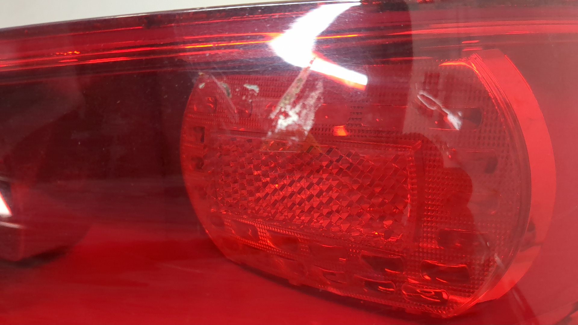 Фонарь задний правый