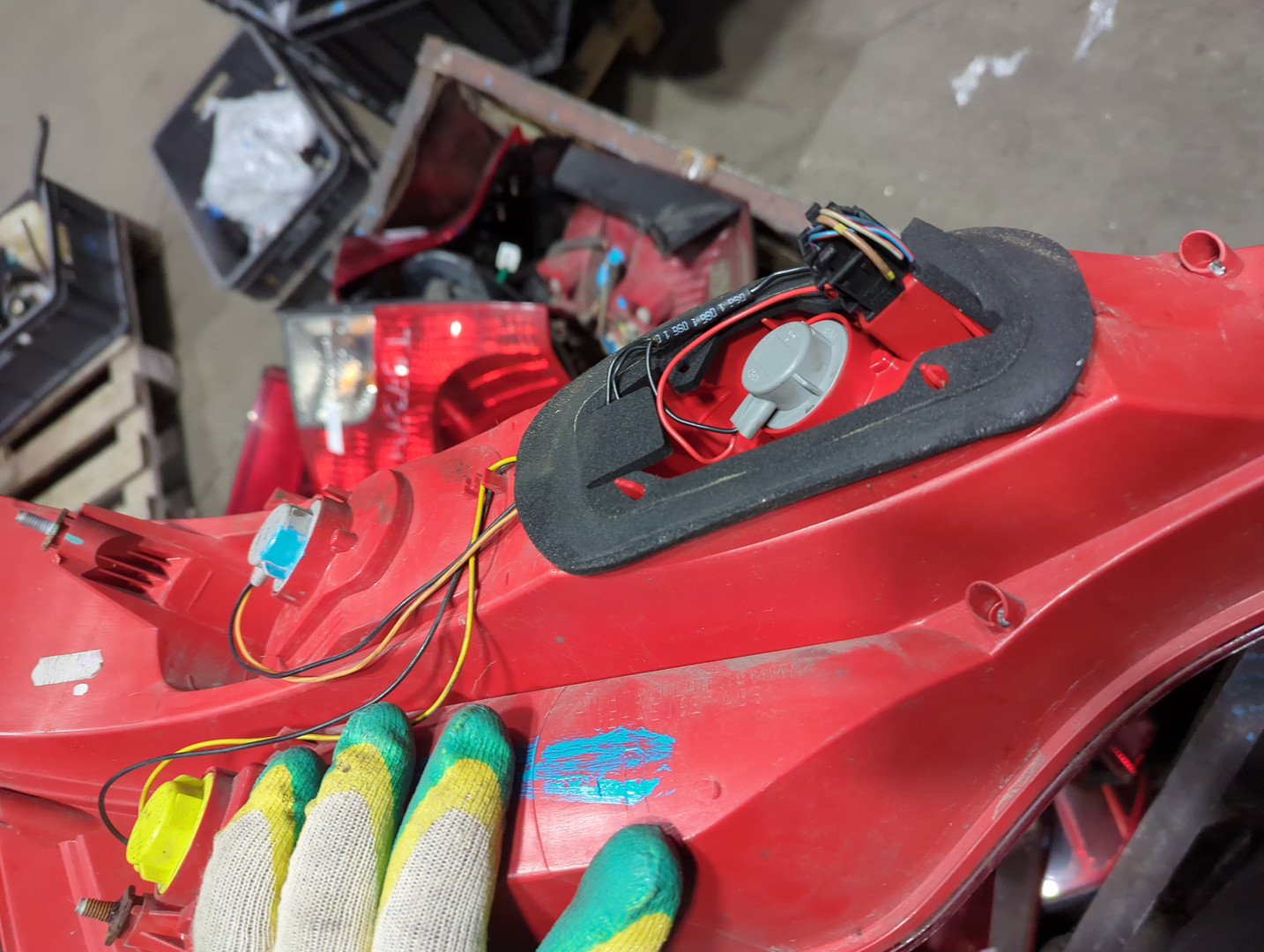 Фонарь задний правый