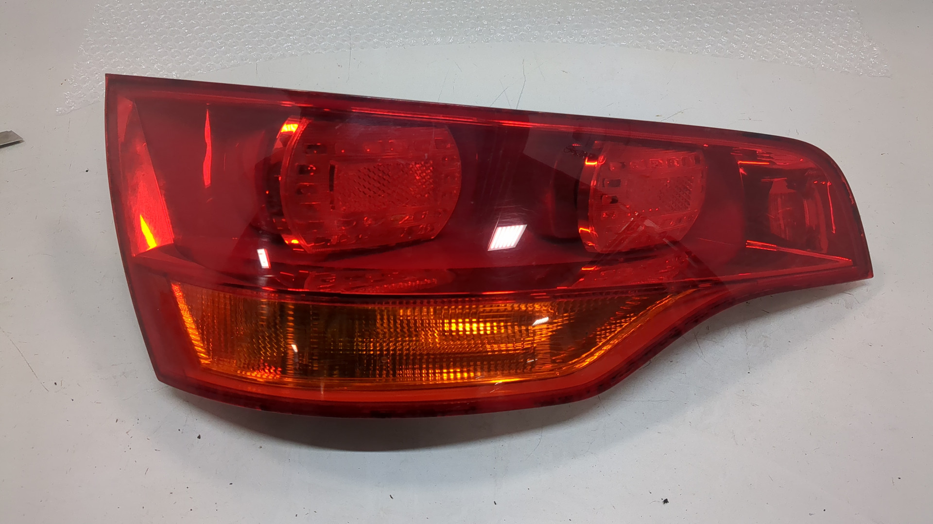 Фонарь задний левый