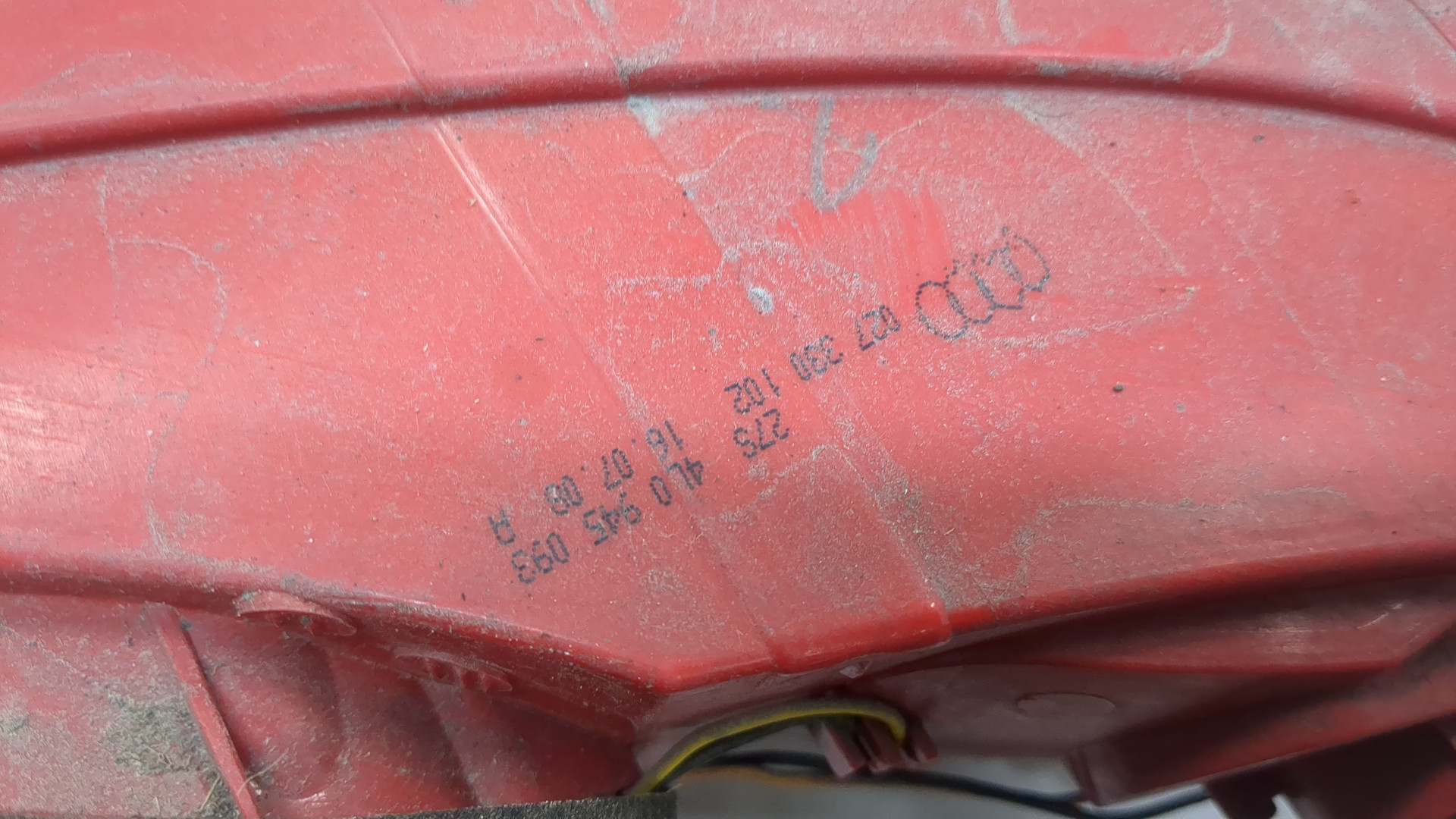 Фонарь задний левый