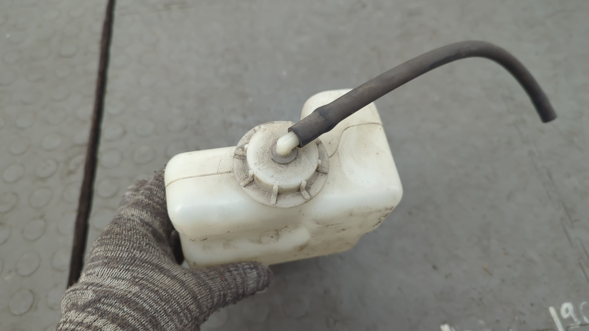 Бачок расширительный