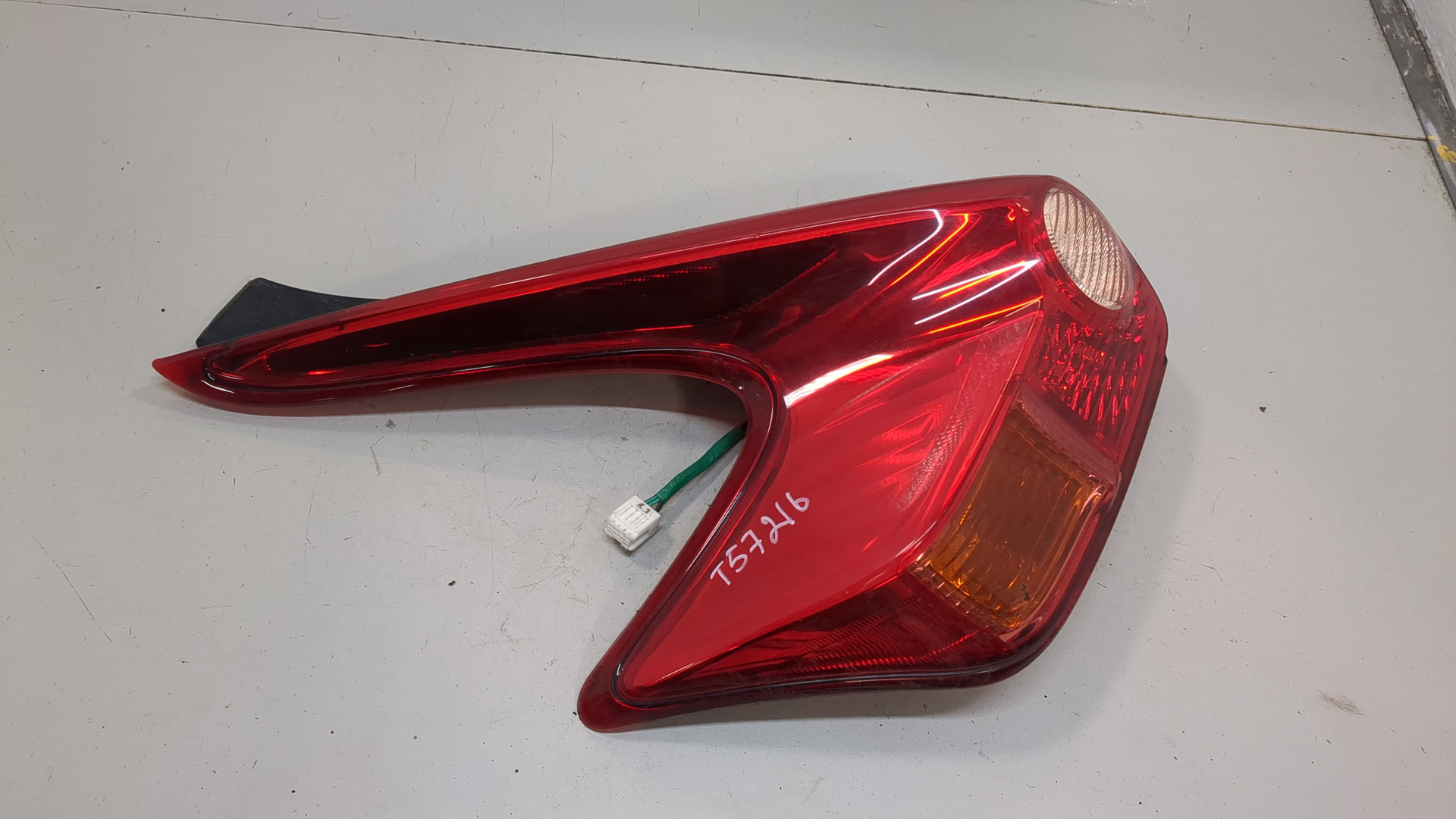 Фонарь задний левый