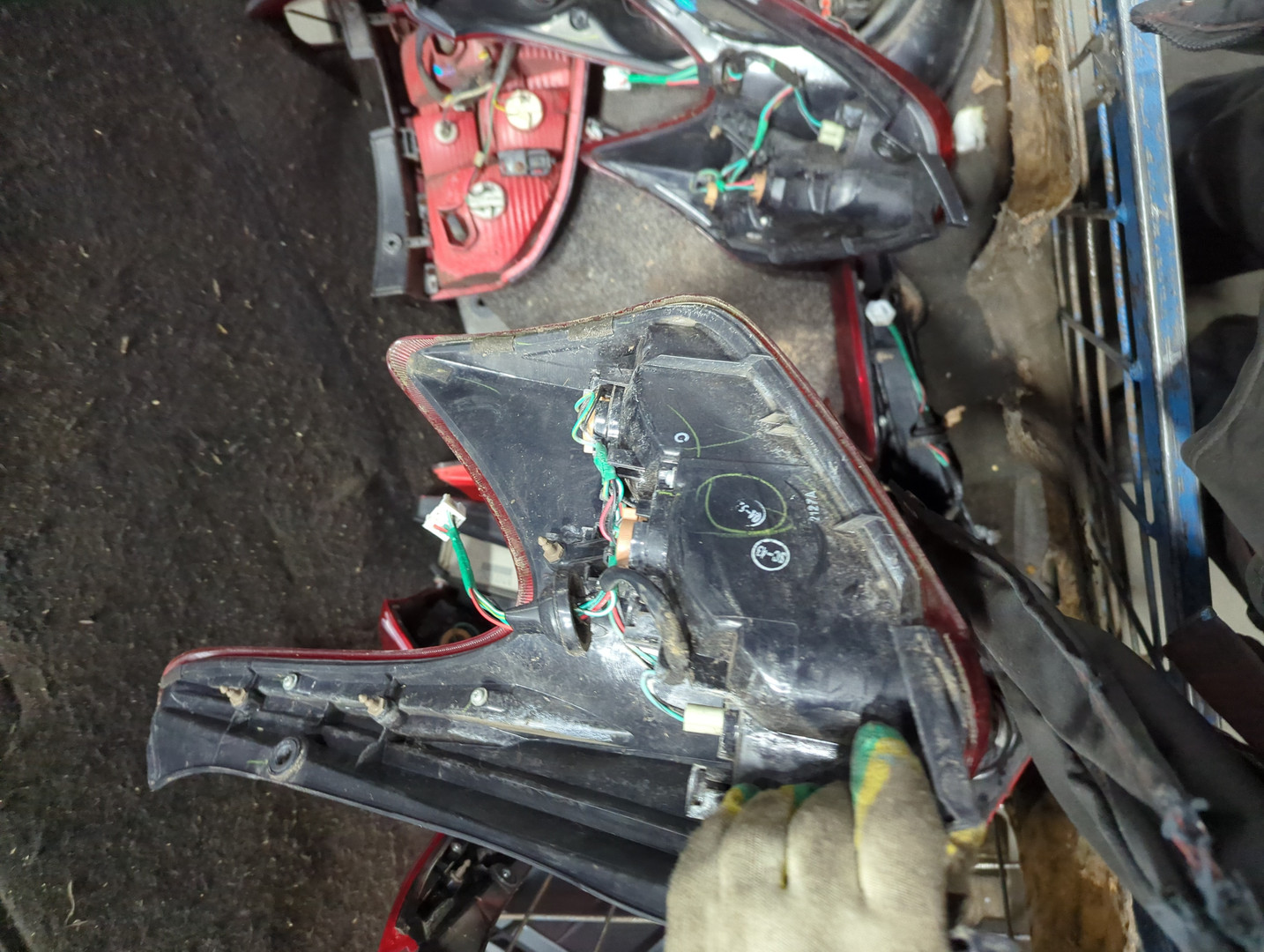 Фонарь задний левый