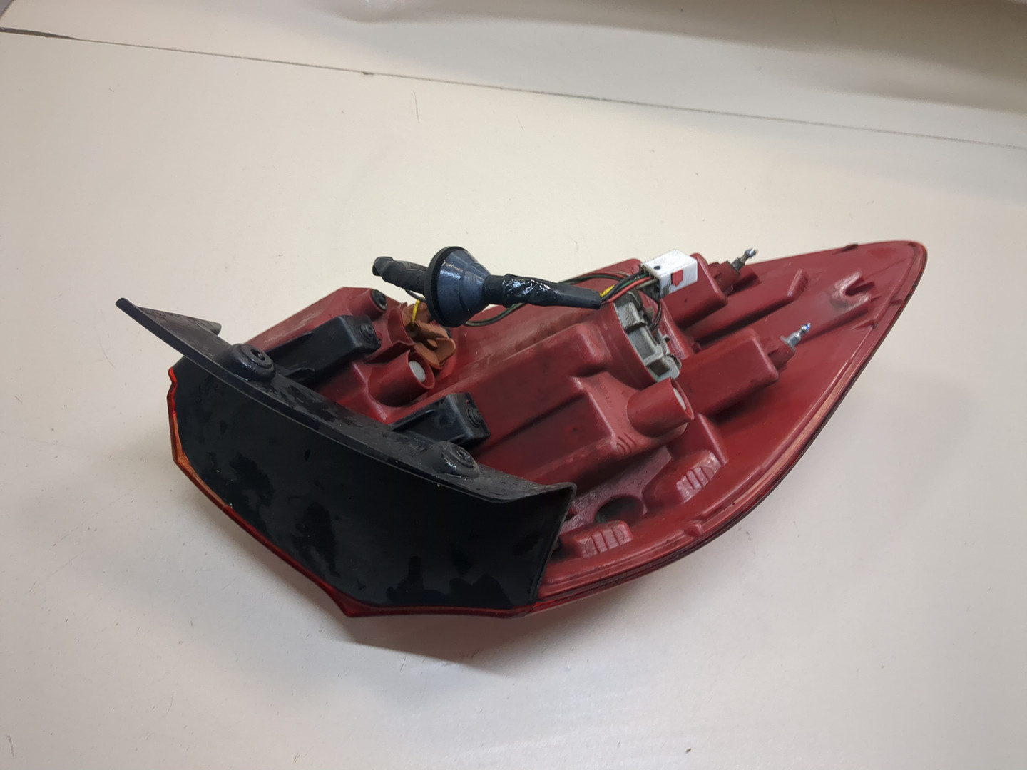 Фонарь задний правый