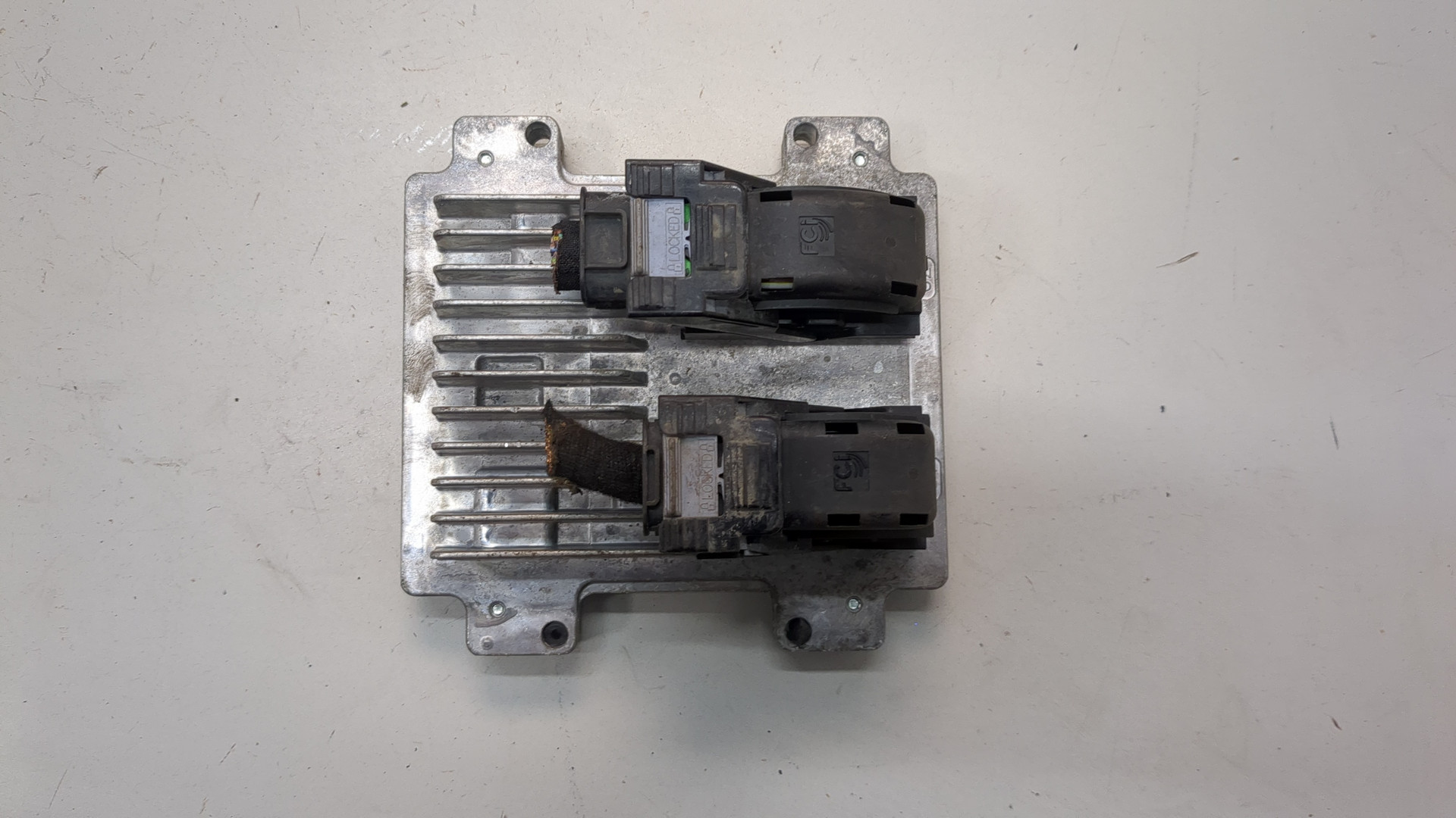 Блок управления двигателем