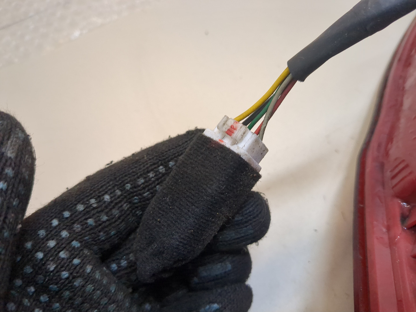 Фонарь задний левый