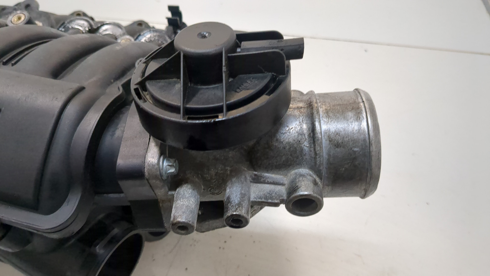 Коллектор впускной