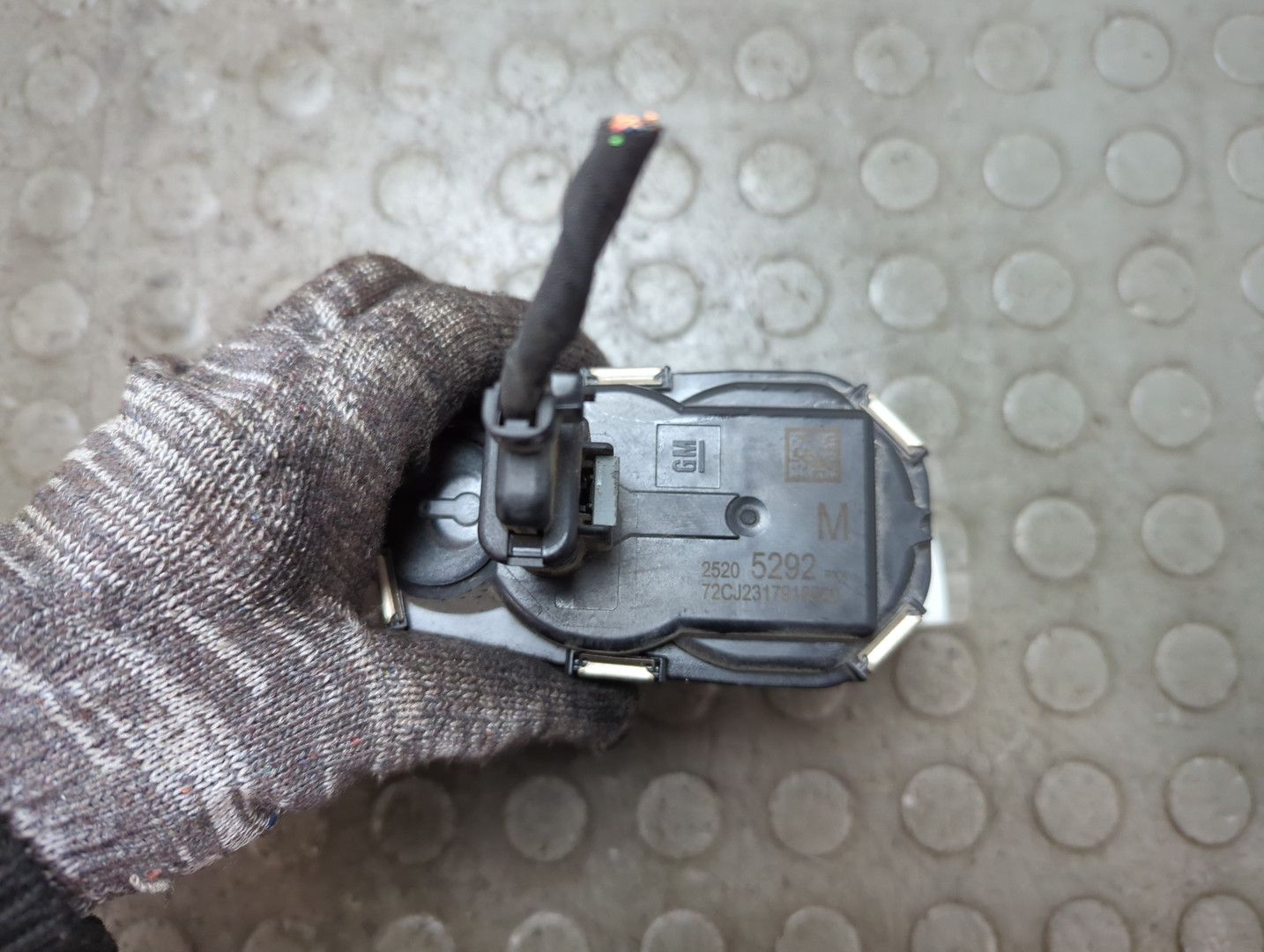 Заслонка дроссельная электрическая