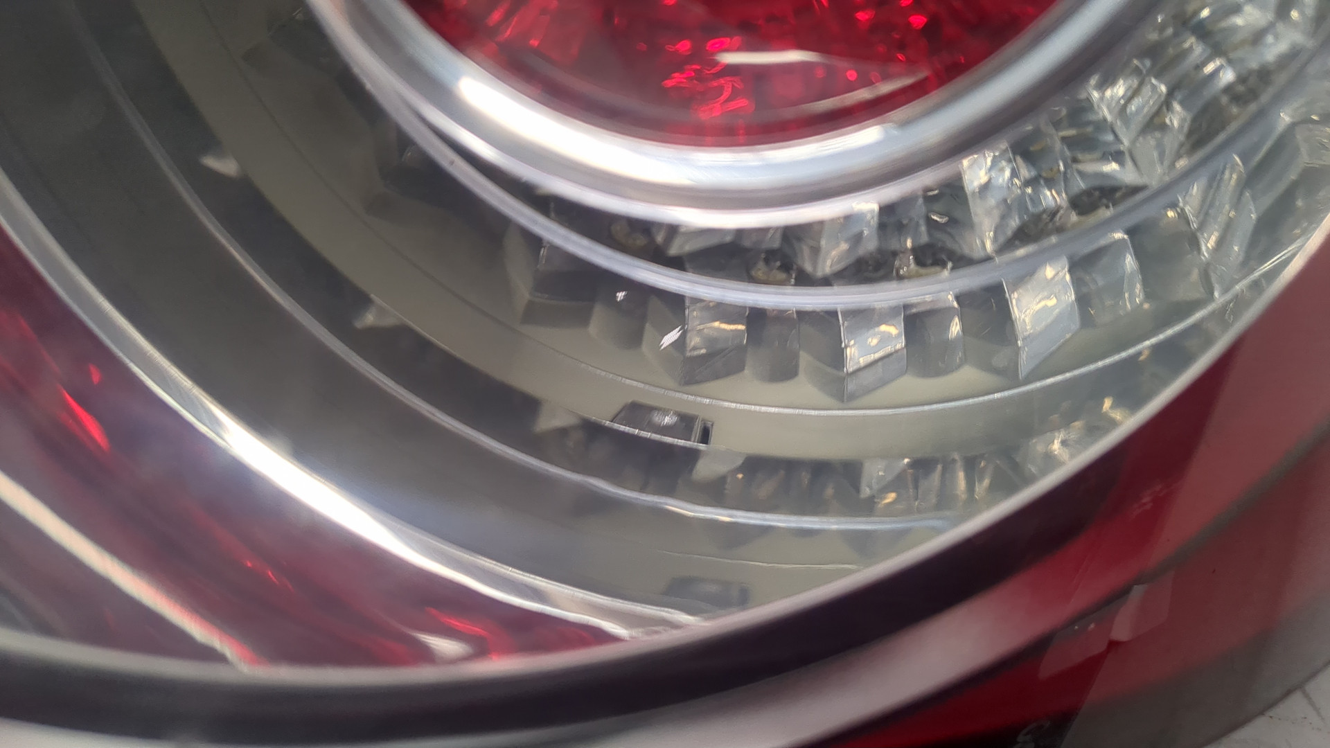 Фонарь задний правый