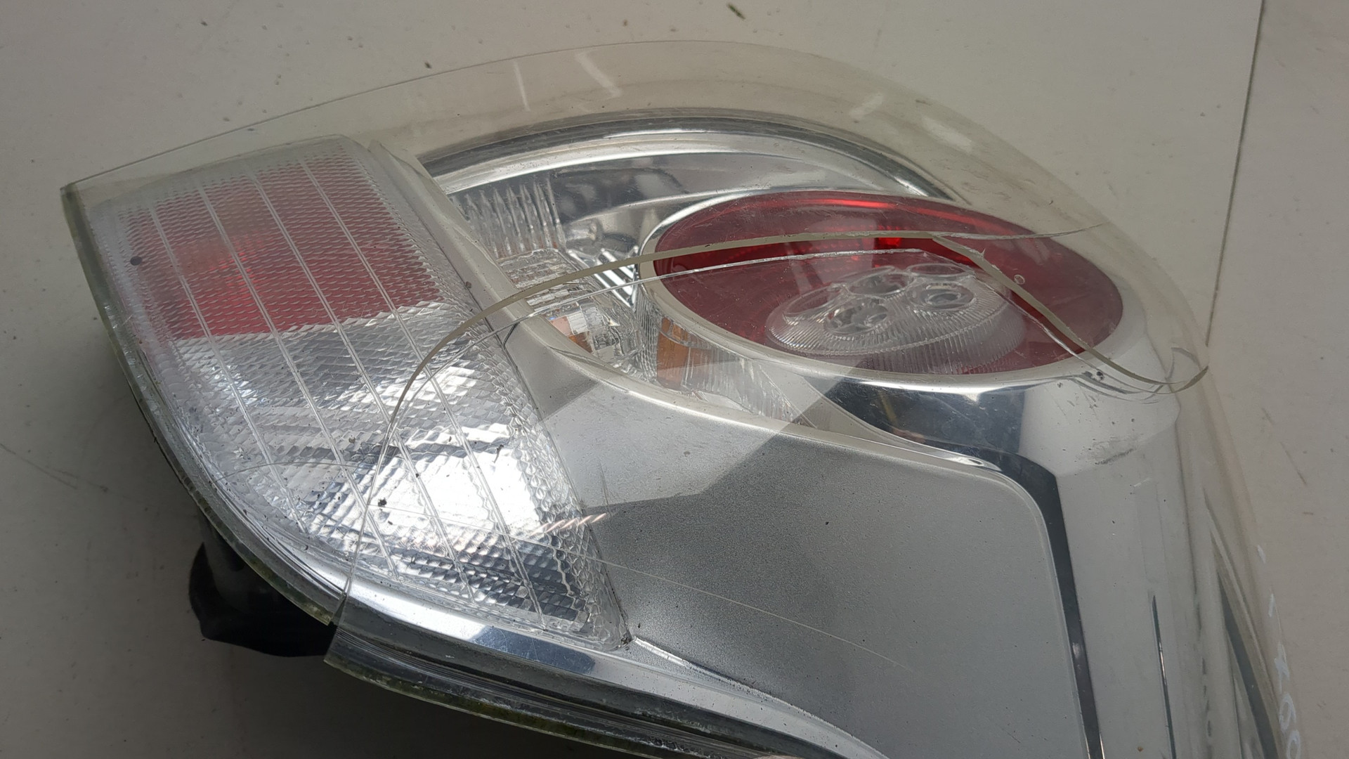 Фонарь задний правый