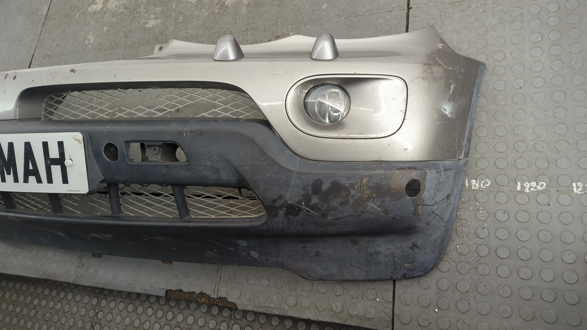 Бампер передний