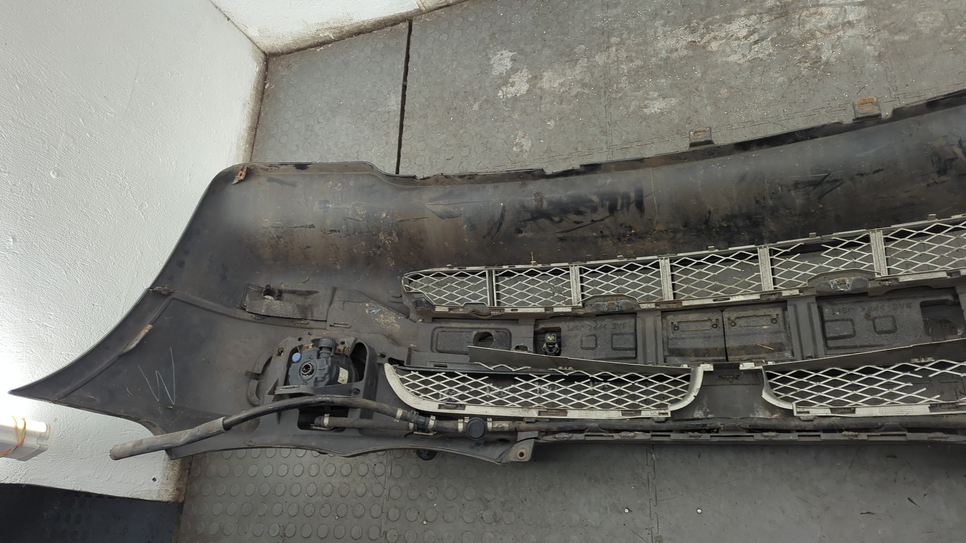 Бампер передний