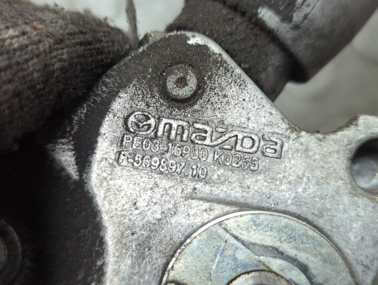 Натяжитель ремня