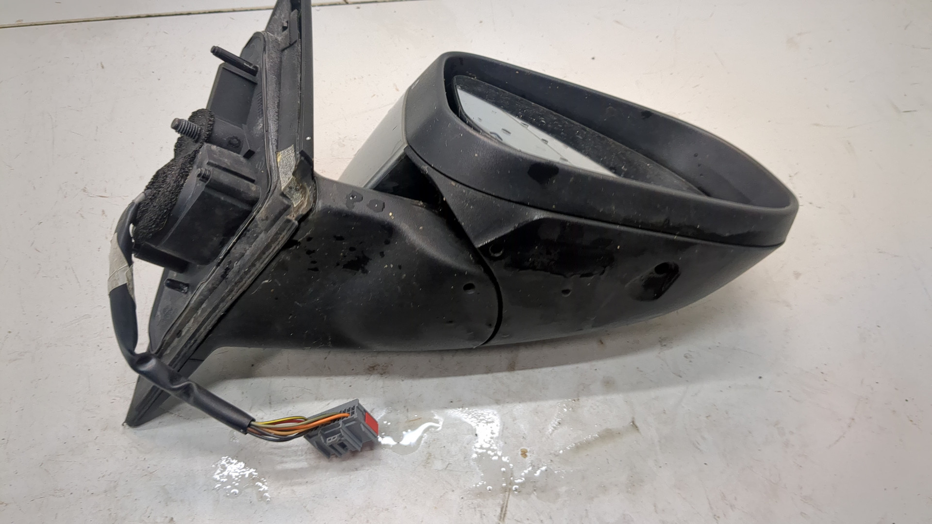 Зеркало правое электрическое