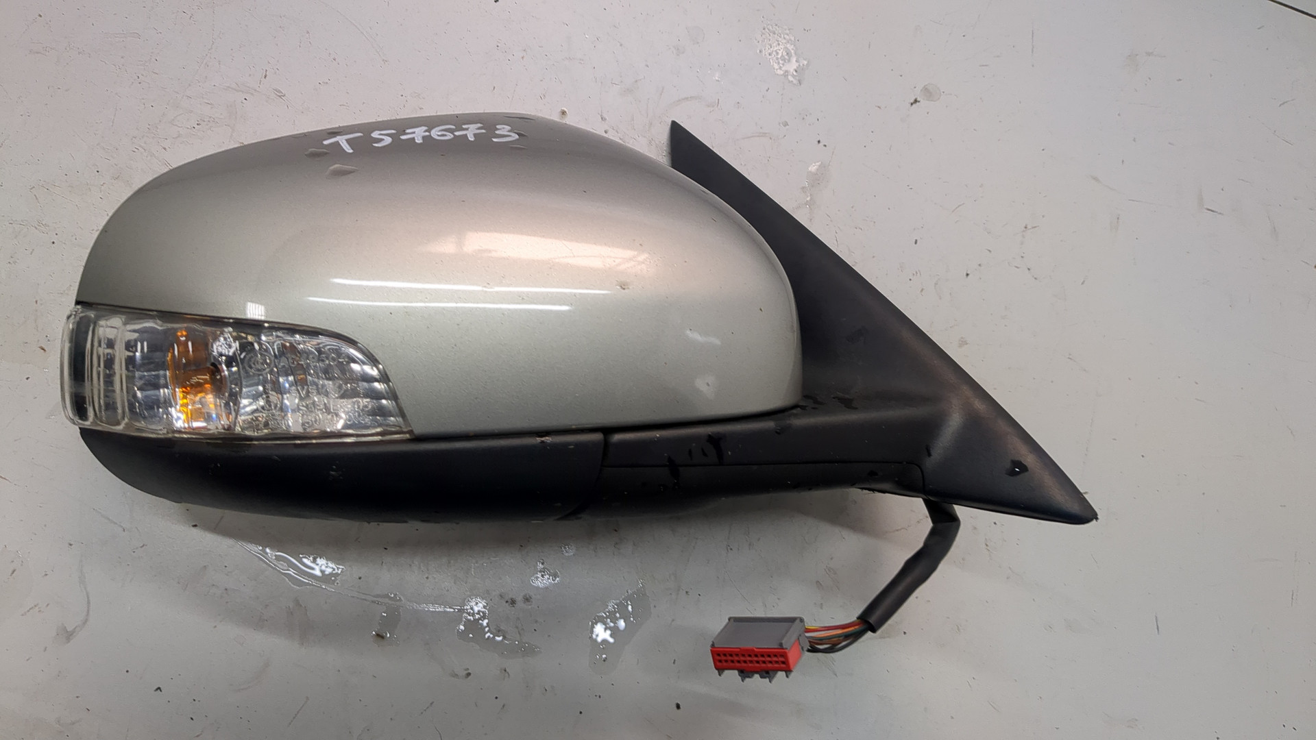 Зеркало правое электрическое