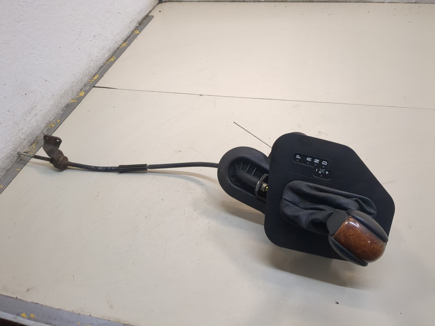 Кулиса МКПП / АКПП