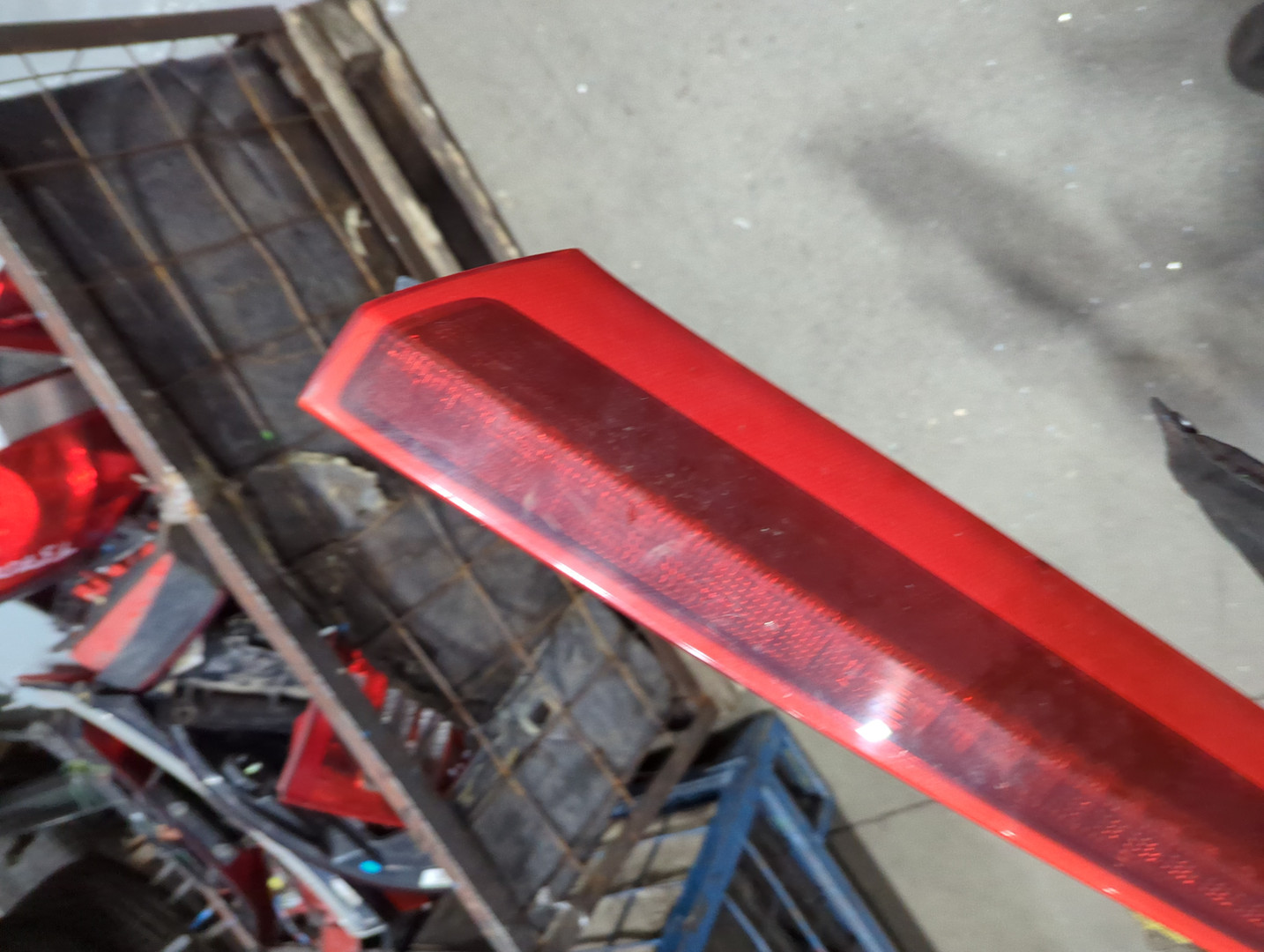 Фонарь задний левый