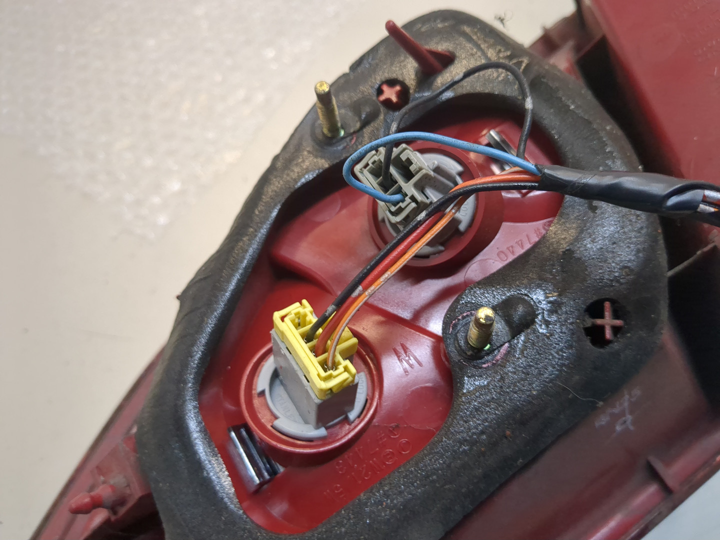 Фонарь задний левый