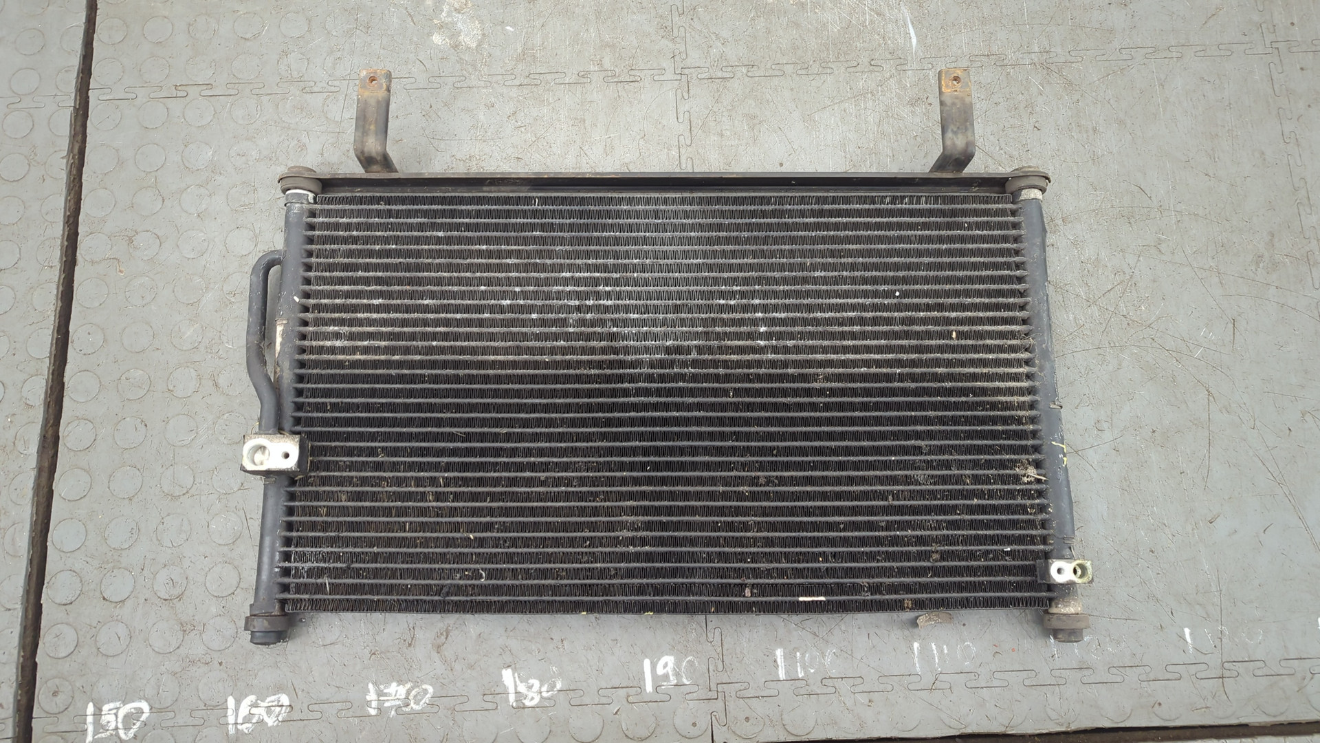 Радиатор кондиционера / конденсер