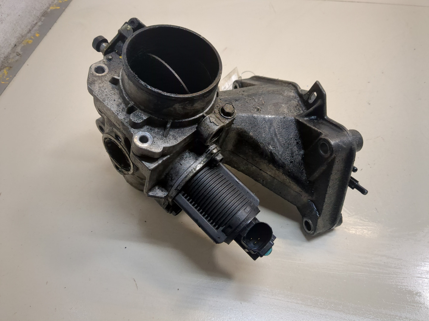 Заслонка дроссельная электрическая