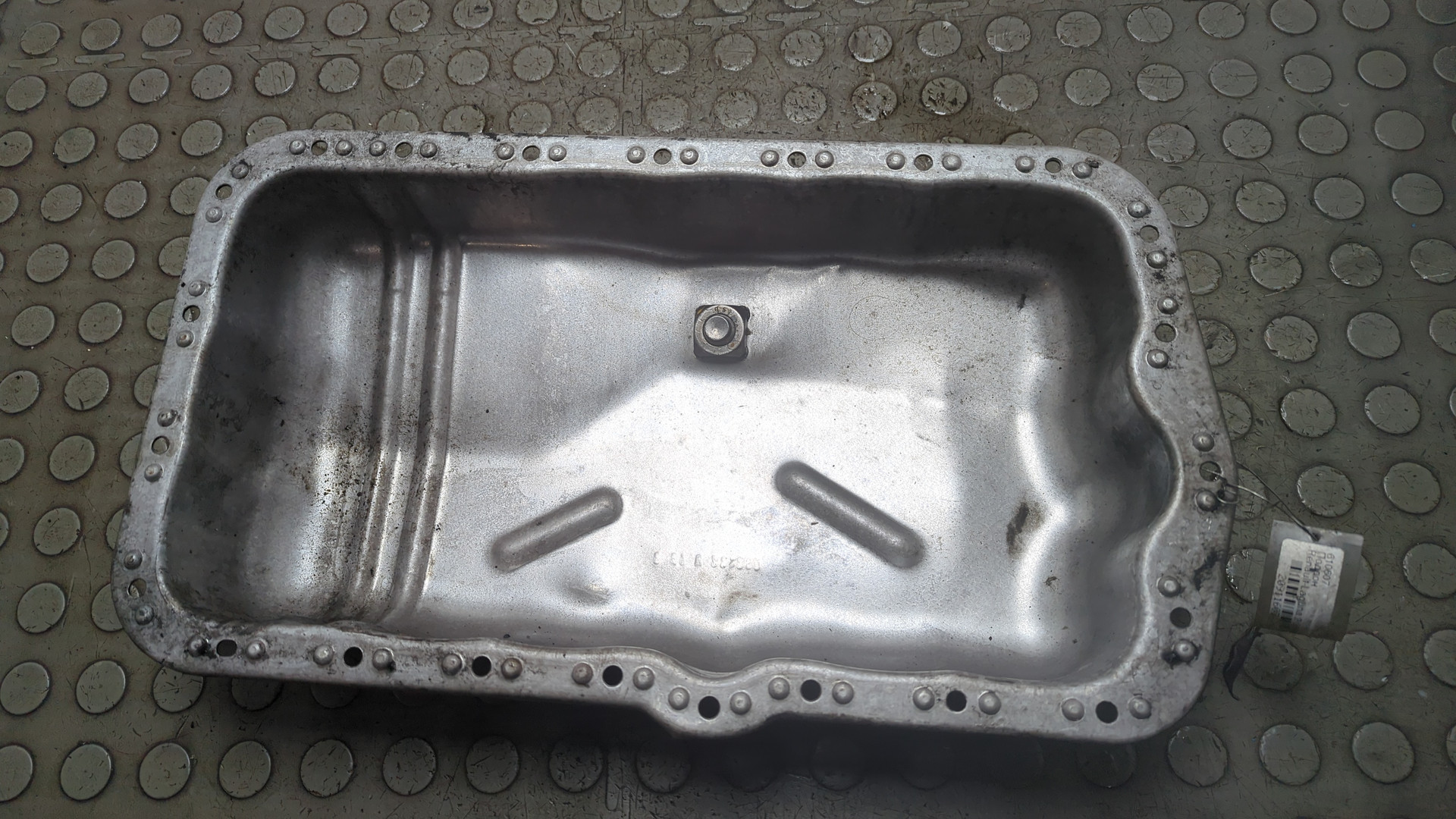 Поддон масляный двигателя (картер)