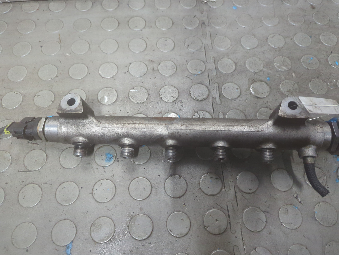 Рейка топливная (рампа)