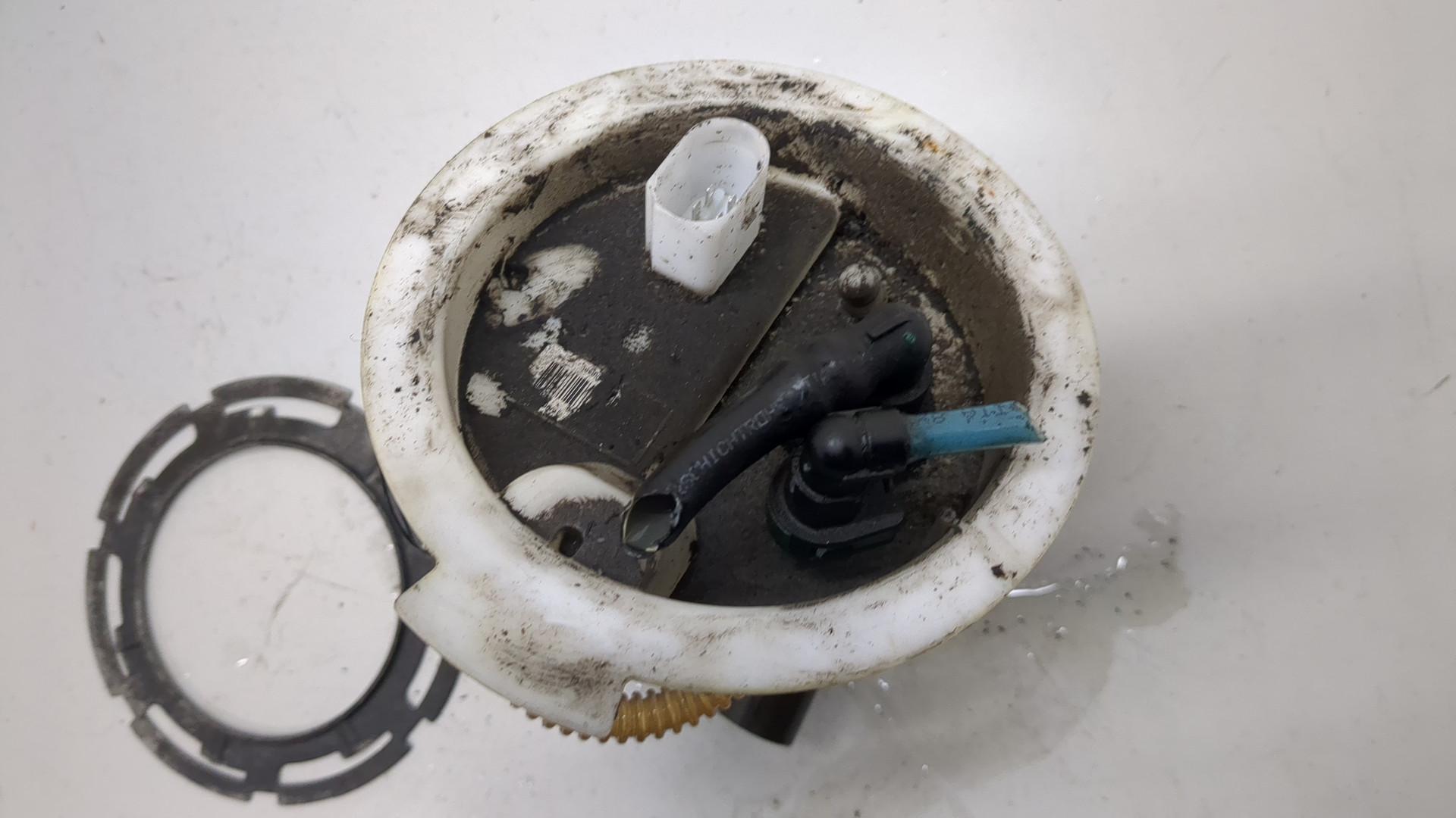 Насос топливный электрический