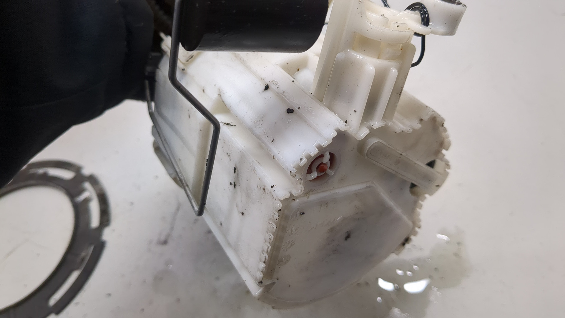 Насос топливный электрический