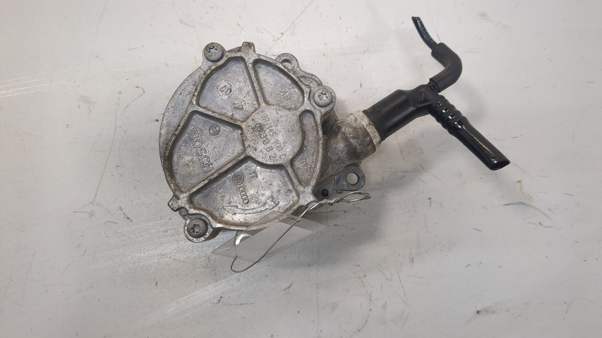 Насос вакуумный