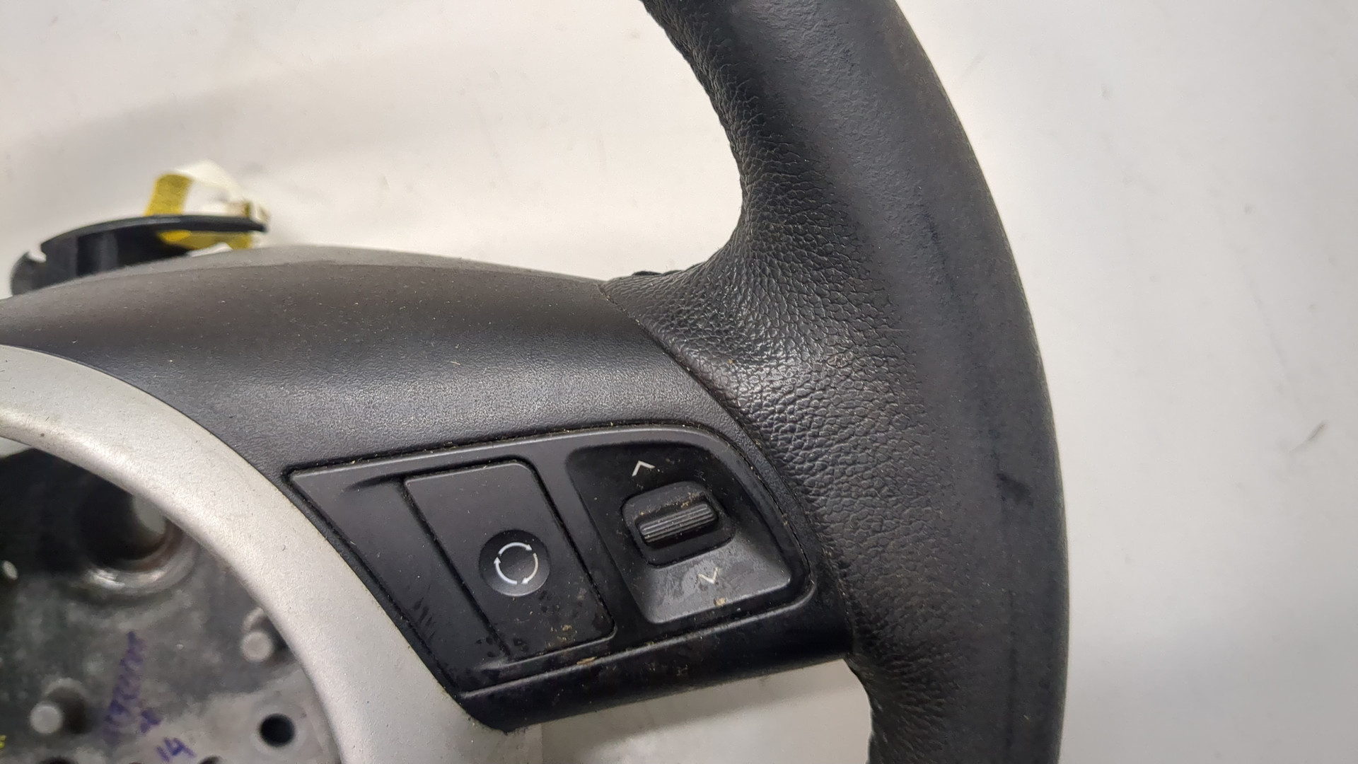 Рулевое колесо (руль)