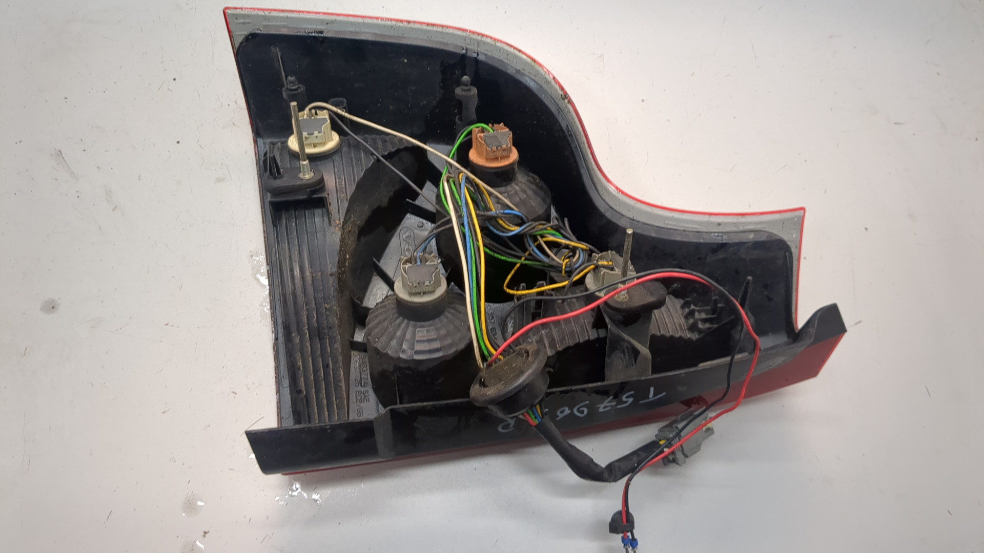 Фонарь задний правый