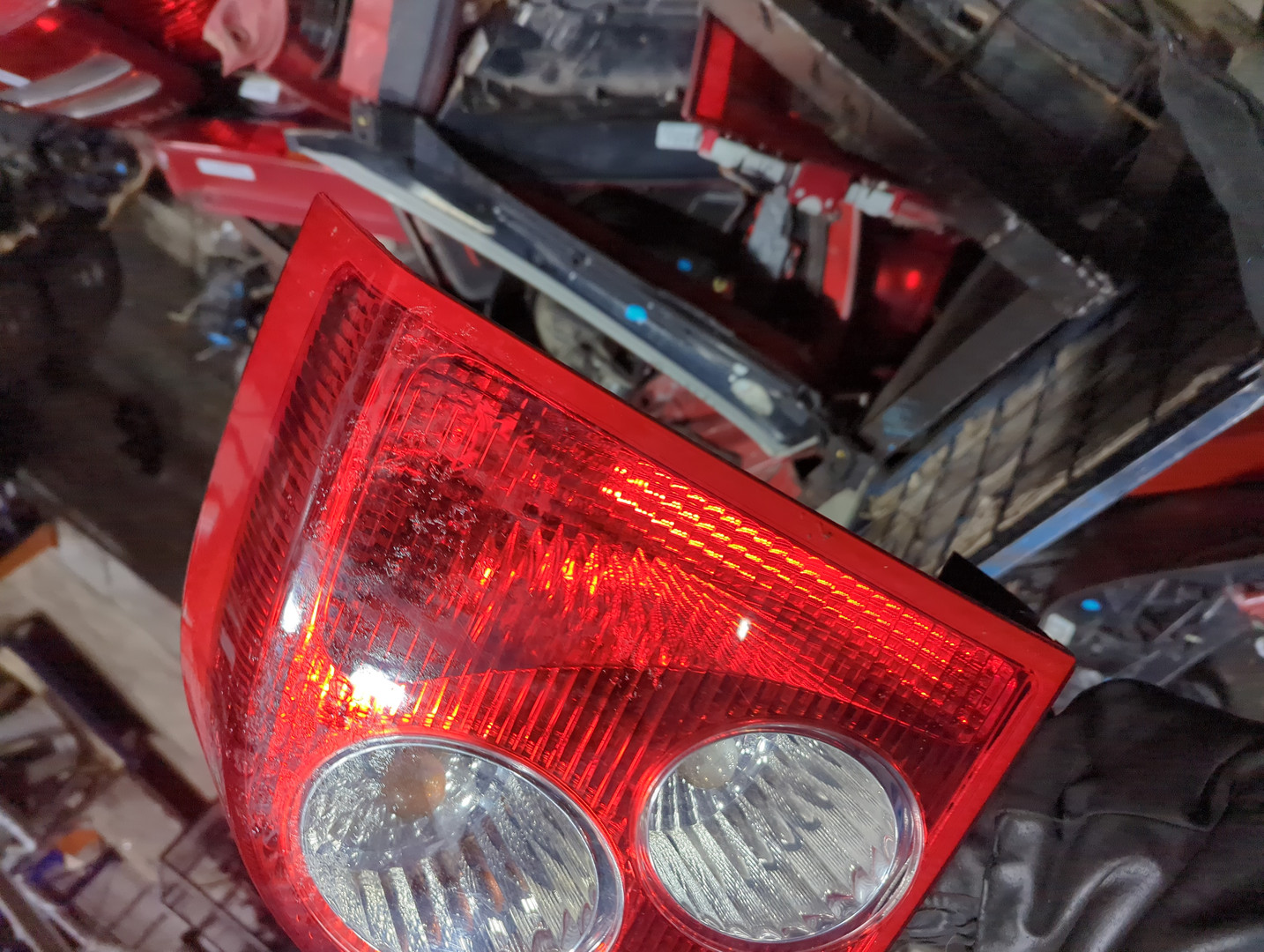 Фонарь задний правый