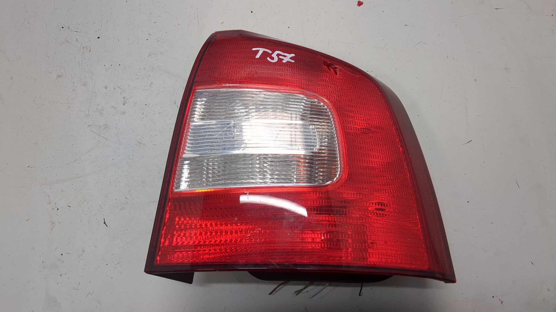 Фонарь задний правый