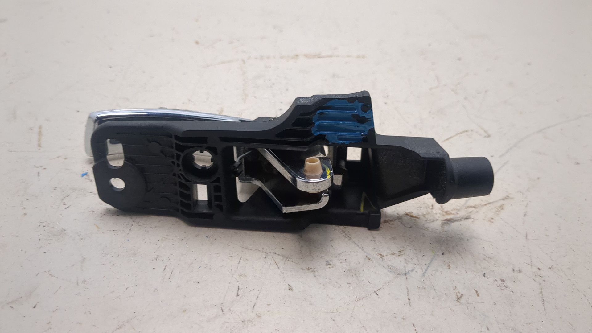 Ручка двери задней внутренняя правая